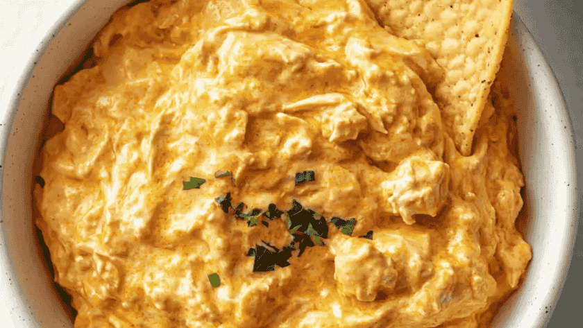 Ultimate Buffalo Chicken Dip: Creamy, Cheesy & Customizable